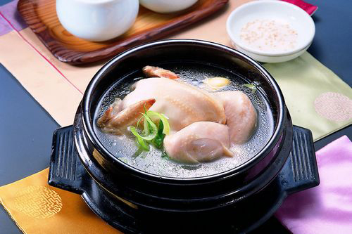 韩国补气解暑第一汤——【参鸡汤.삼계탕】