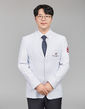 德希尔皮肤科麻浦店-禹竪韓