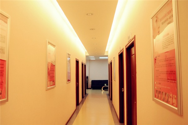 广州荔湾人民医院整形美容科走廊