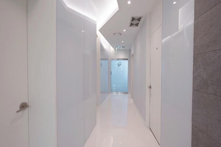 韩国真实整形医院走廊照片
