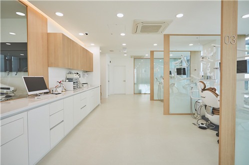 韩国le牙科治疗区照片