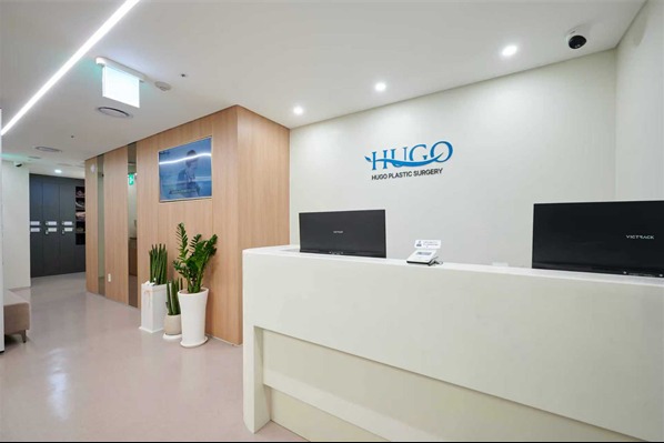 韩国HUGO整形外科前台