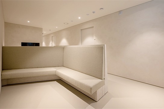 韩国弘大罗薇皮肤科等待区 韩国弘大罗薇皮肤科等待区