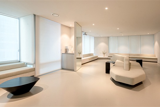 韩国弘大罗薇皮肤科的大厅 韩国弘大罗薇皮肤科的大厅