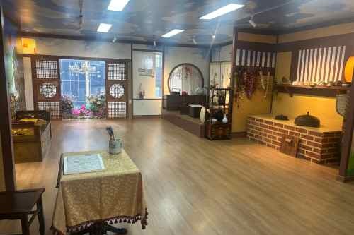 明洞LUMI SPACE韩服体验店大厅 明洞LUMI SPACE韩服体验店大厅