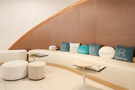 韩国圣水melting皮肤科等候区 韩国圣水melting皮肤科等候区