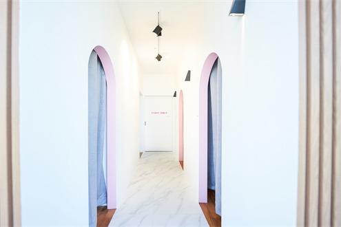 韩国弘大丽诺芙皮肤科走廊