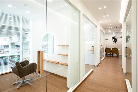 韩国圣水lowe hair理发店走廊 韩国圣水lowe hair理发店走廊