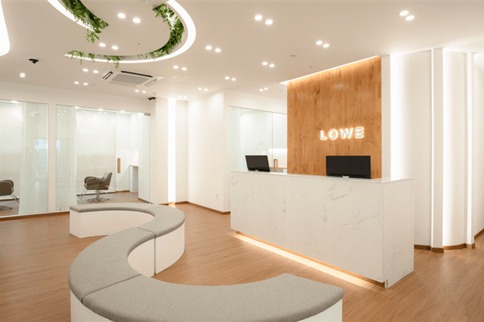 韩国圣水lowe hair理发店大厅前台 韩国圣水lowe hair理发店大厅前台