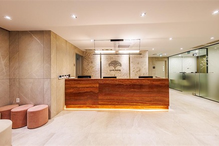 韩国信所爱女性医院前台图展示