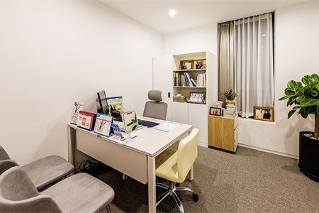 韩国信所爱女性医院面诊室