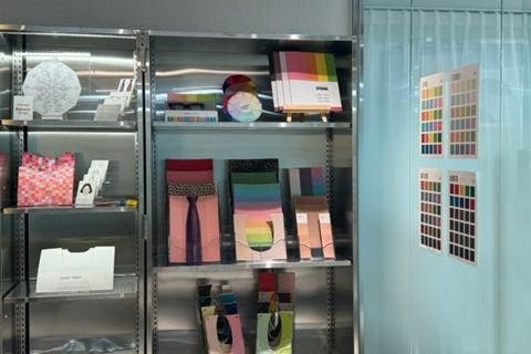 韩国Cocory弘大分店展示柜 韩国Cocory弘大分店展示柜