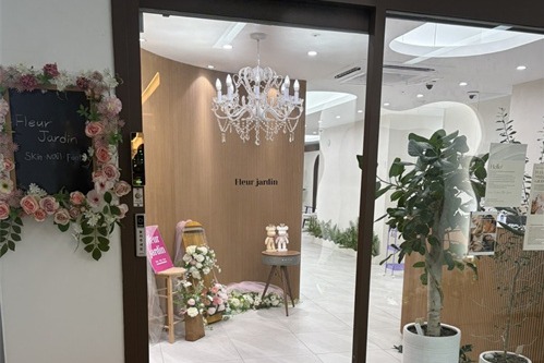 韩国弗勒尔花园美妆店明洞大门