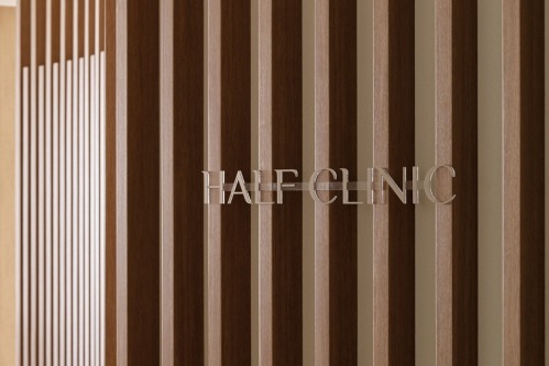 韩国Half皮肤科大田店室内 韩国Half皮肤科大田店室内