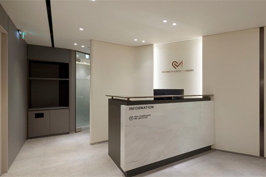 韩国Chamin整形外科&皮肤科5楼治疗室前台