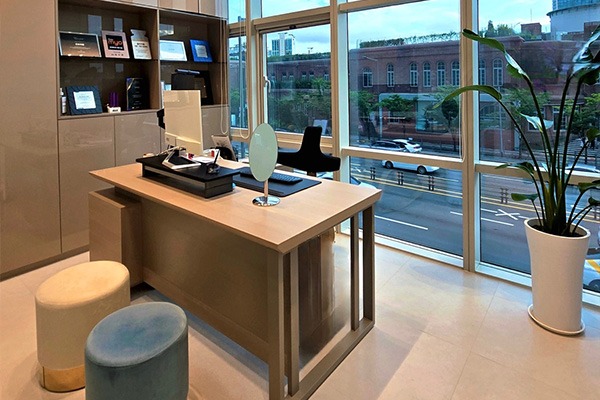 韩国aube clinic欧芙诊所休息室