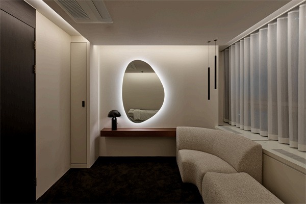 韩国明洞lijin皮肤科休息室