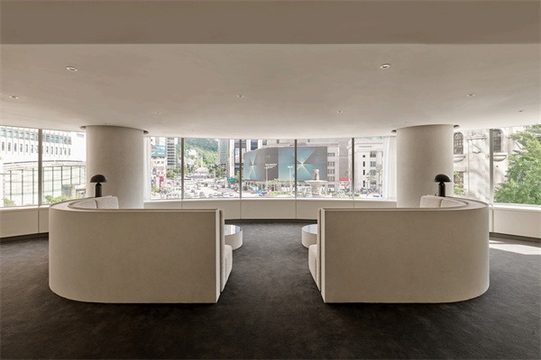 韩国明洞lijin皮肤科等待区