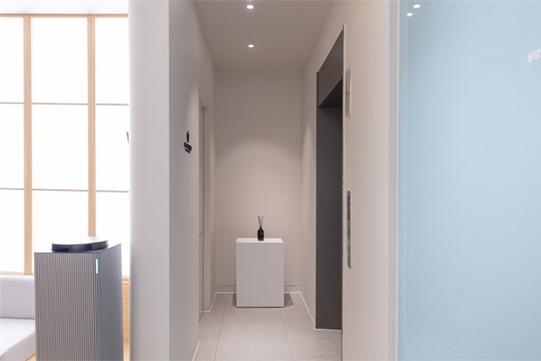 韩国本思莫佳诺毛发移植医院走廊一角