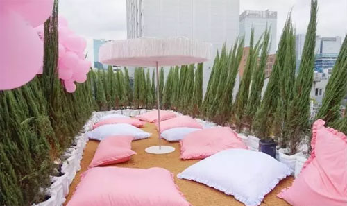 Stylenanda Pink Hotel五楼游泳馆主题