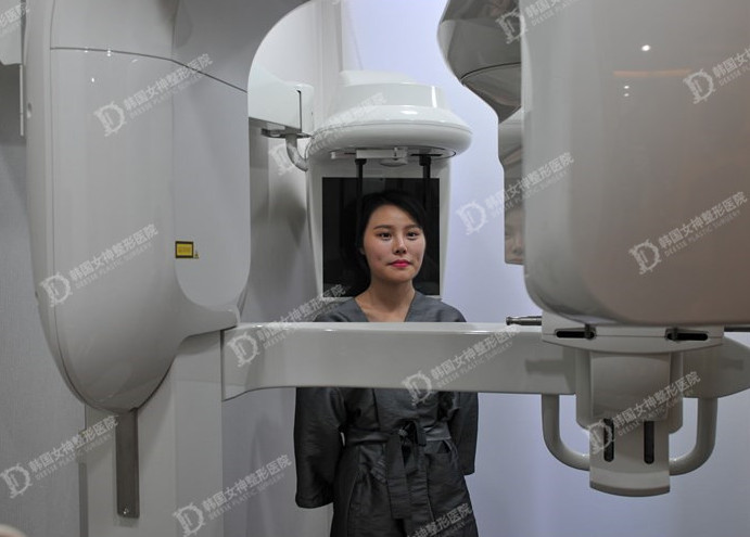 韩国女神整形医院下巴修复术前检查过程
