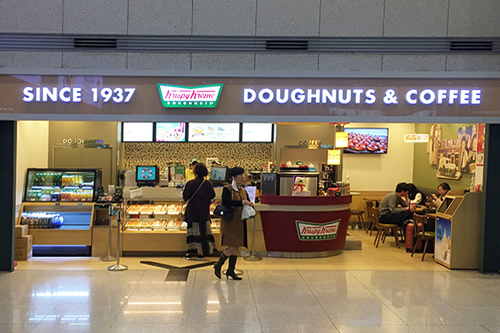 韩国仁川机场DOUGHNUTS&COFFEE 甜甜圈&咖啡