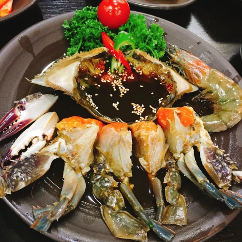 韩国明洞咸草酱蟹实拍