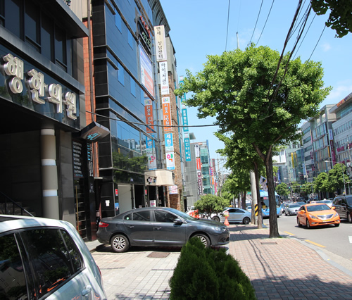 实拍韩国整形一条街