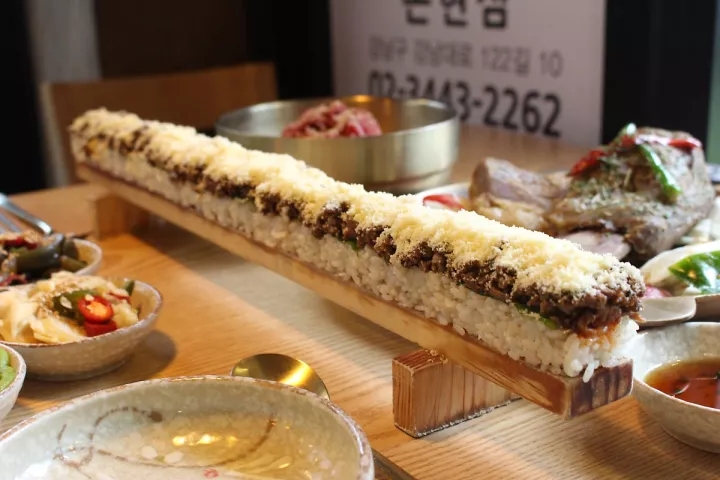 首尔美食攻略雪花排骨寿司