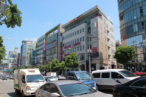 韩国整形一条街隆胸医院实拍