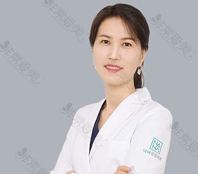 韩国郑美善医生做眼睛优势分析，目前就职于哪家医院？