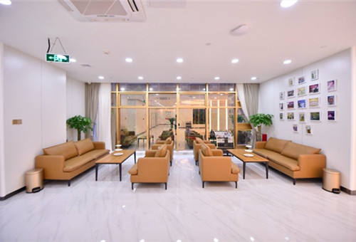广州荔湾区整形医院一楼大厅