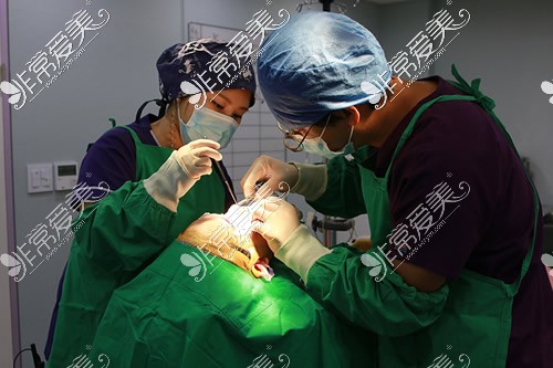 隆鼻手术过程实拍图