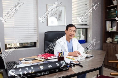 韩国眼修复出名医生有哪些？盘点韩国眼部修复十大医生！