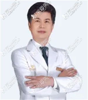 武汉华美整形外科医院的付国友院长