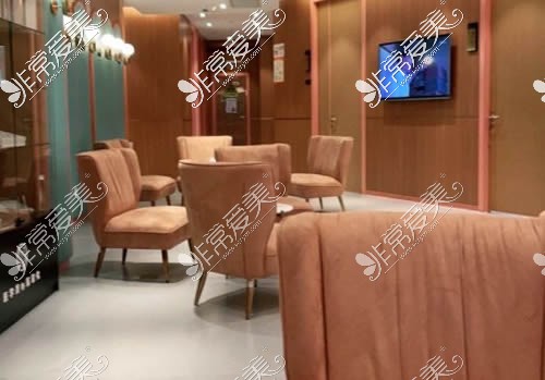 深圳艺星医疗美容大厅环境图