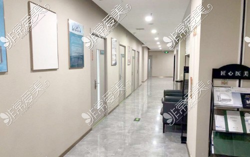 南阳中心医院整形美容科走廊