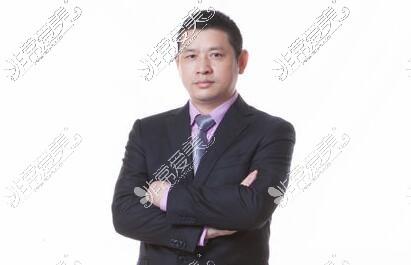 广州邓正军做鼻子怎么样?据说隆鼻+修复都是其特色诊疗项目