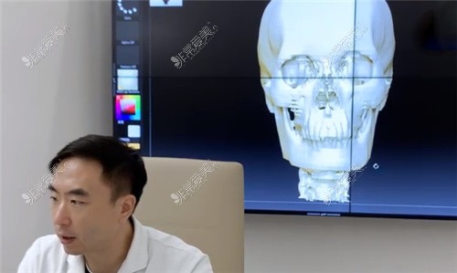薛志强医生演示面部3D数据