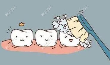 洗牙改善治疗展示图