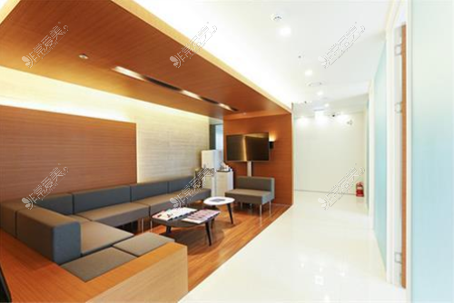 韩国必妩整形医院沙发区