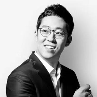 韓國(guó)迪美整形醫(yī)院李柱洪院長(zhǎng)圖 韓國(guó)迪美整形醫(yī)院李柱洪院長(zhǎng)圖