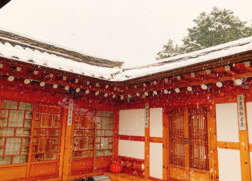 清緣寨韓屋民宿雪景