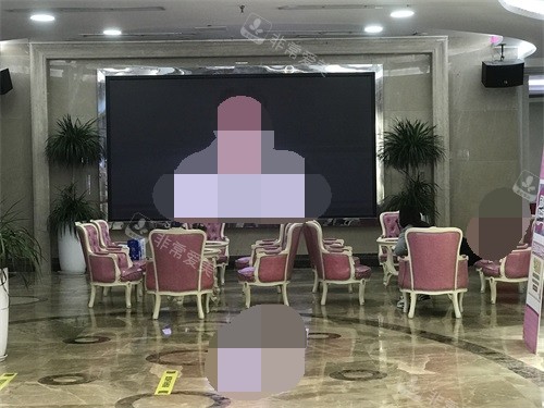 重慶時光整形美容醫(yī)院休息區(qū)環(huán)境圖 重慶時光整形美容醫(yī)院休息區(qū)環(huán)境圖