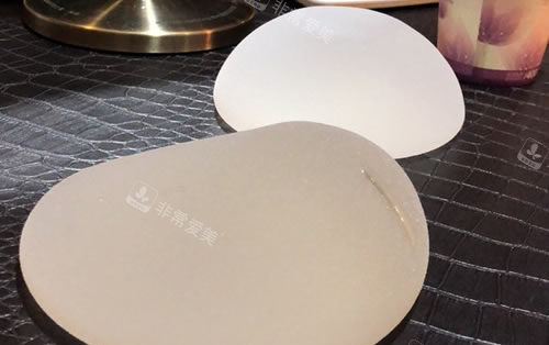 隆胸硅膠假體實(shí)拍圖 隆胸硅膠假體實(shí)拍圖