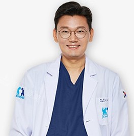 申奇澈院長