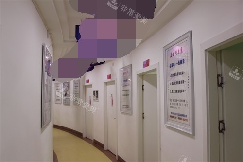 貴陽利美康整形美容醫(yī)院走廊環(huán)境 貴陽利美康整形美容醫(yī)院走廊環(huán)境