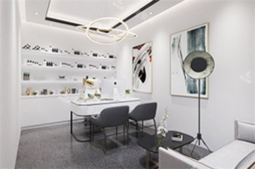 梅奥整形面诊室展示图 梅奥整形面诊室展示图