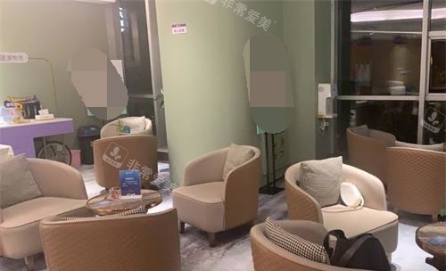 厦门欧菲医疗美容医院等候区环境 厦门欧菲医疗美容医院等候区环境