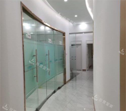 海口京雅口腔门诊走廊 海口京雅口腔门诊走廊
